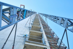 Mit dem Aufzug hinauf auf 107 Meter Höhe